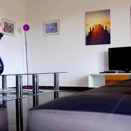 Apartments Marco Antonio *